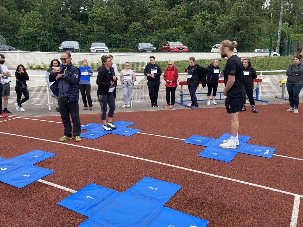 Du stade vers l'emploi : une journée de recrutement innovante